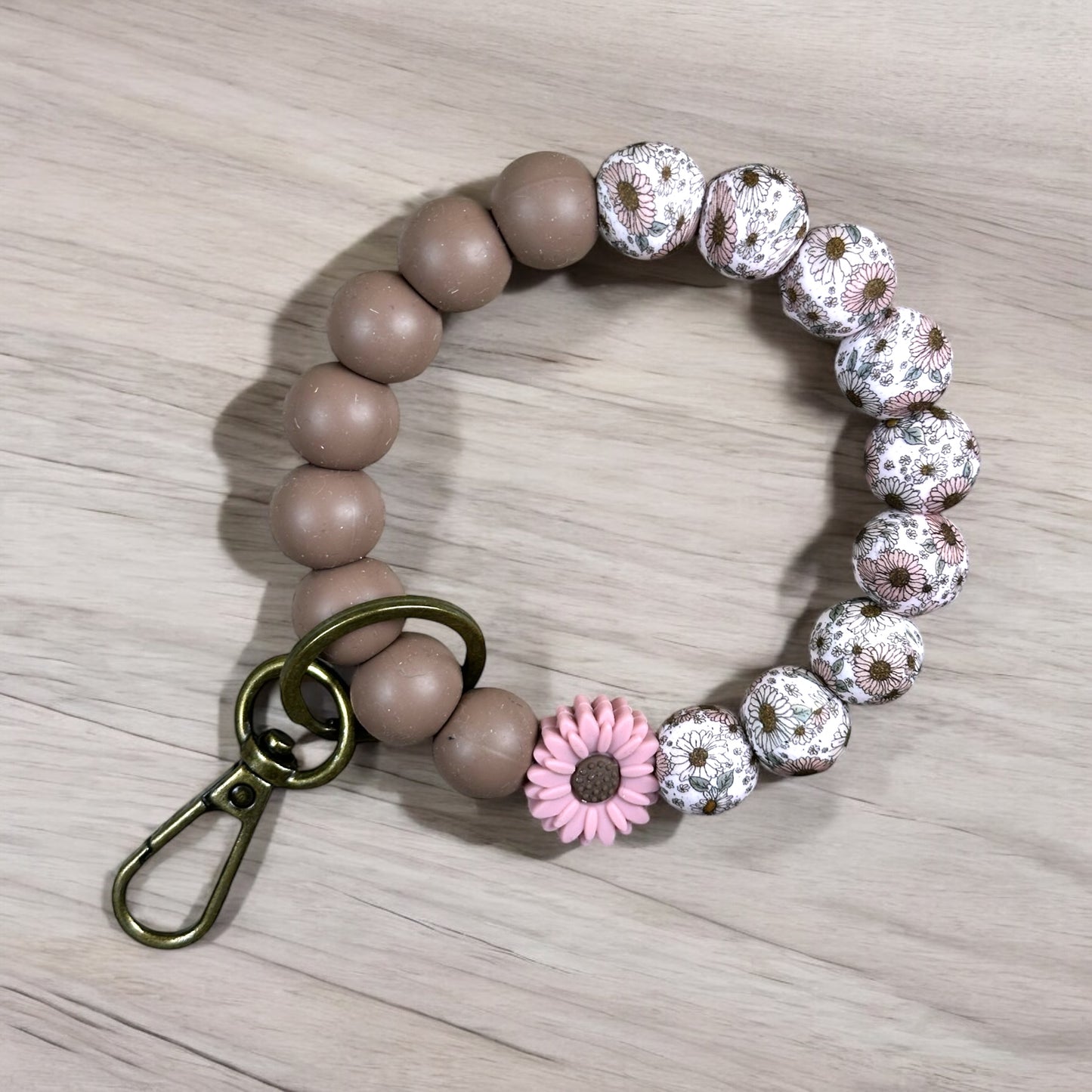 Boho Mauve Daisy Wristlet