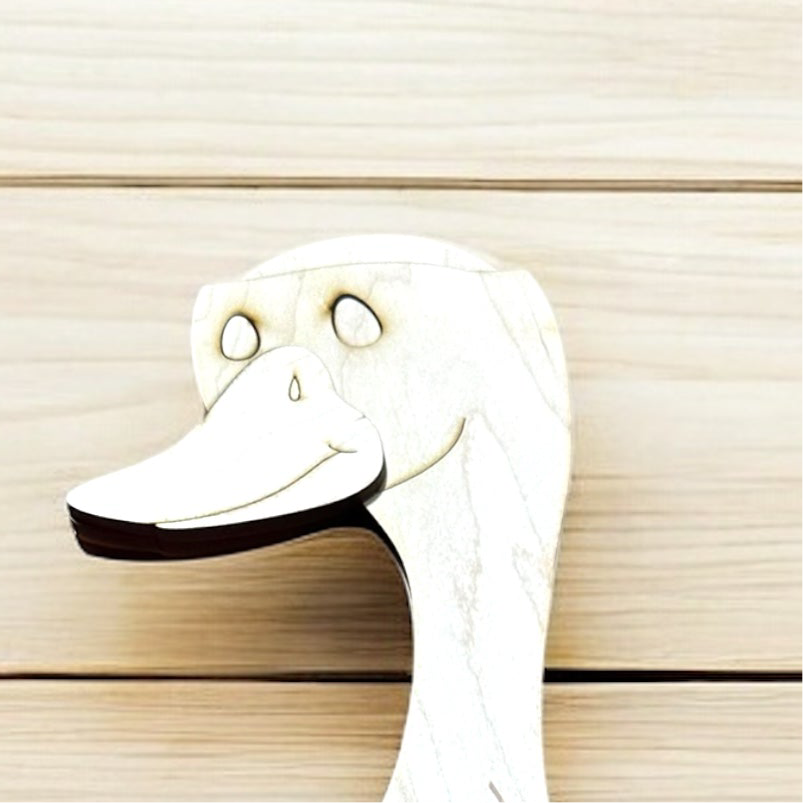 DIY Interchangeable Porch Goose Base