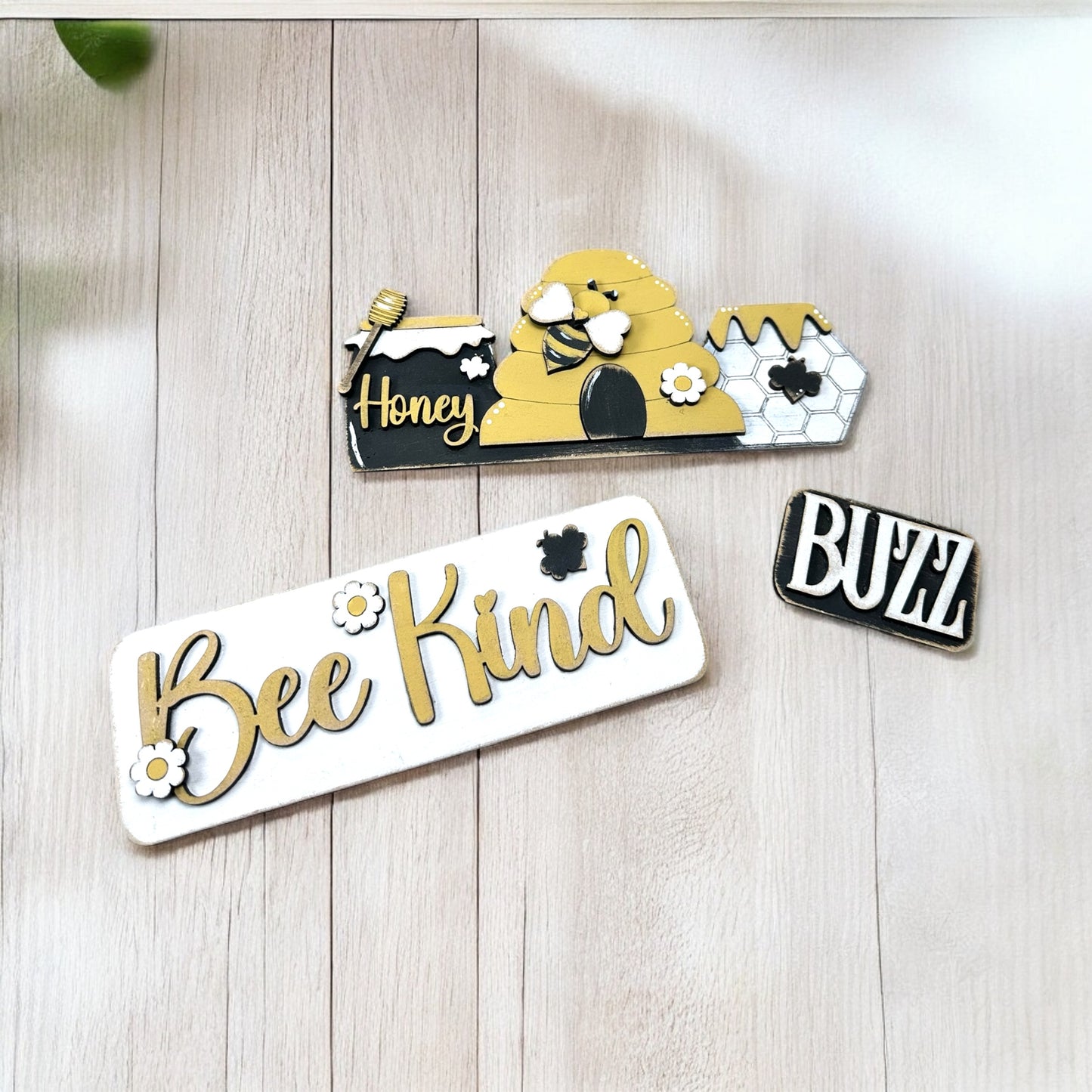 Rustic Truck Bee Kind Insert