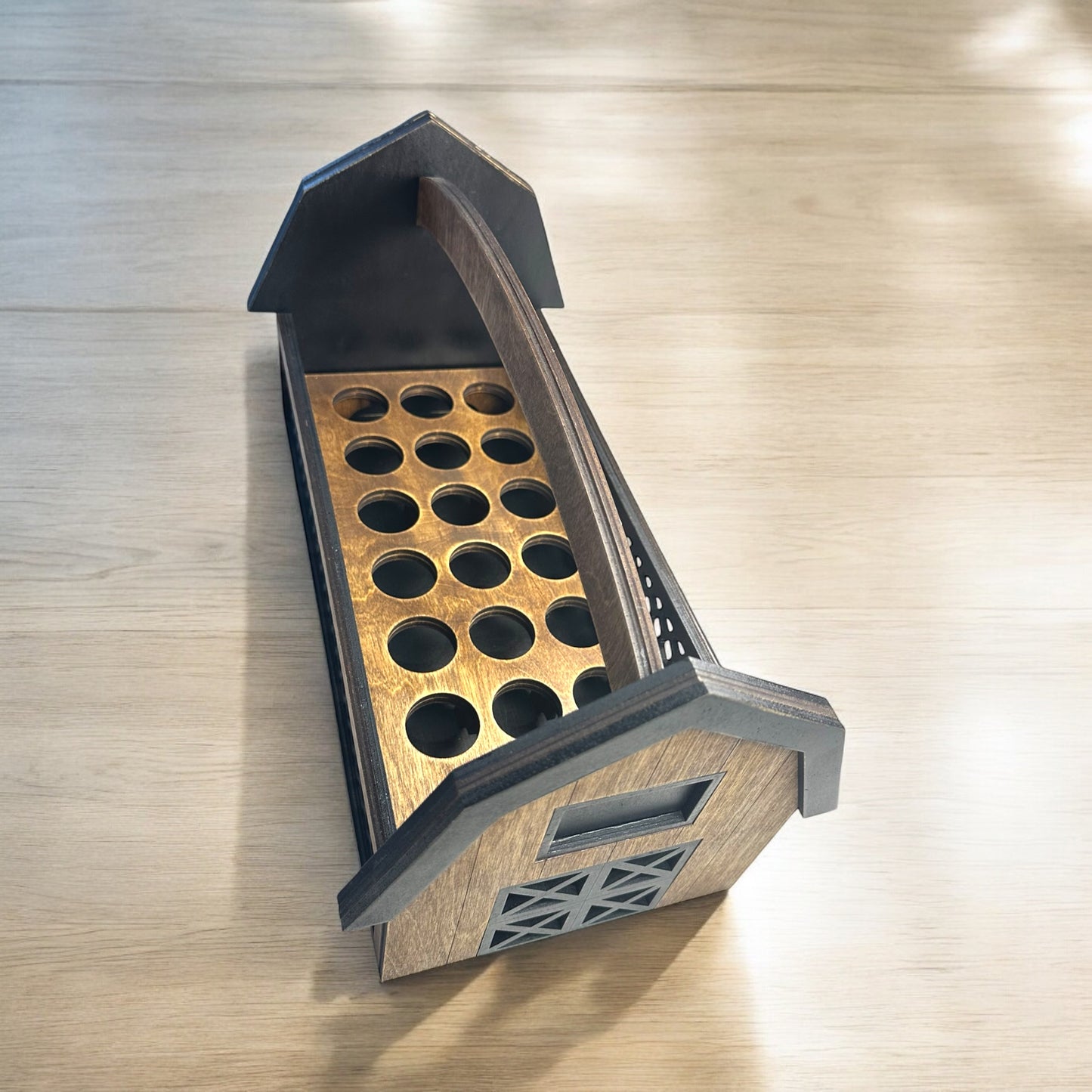 Barn Basket With Removable Egg Tray