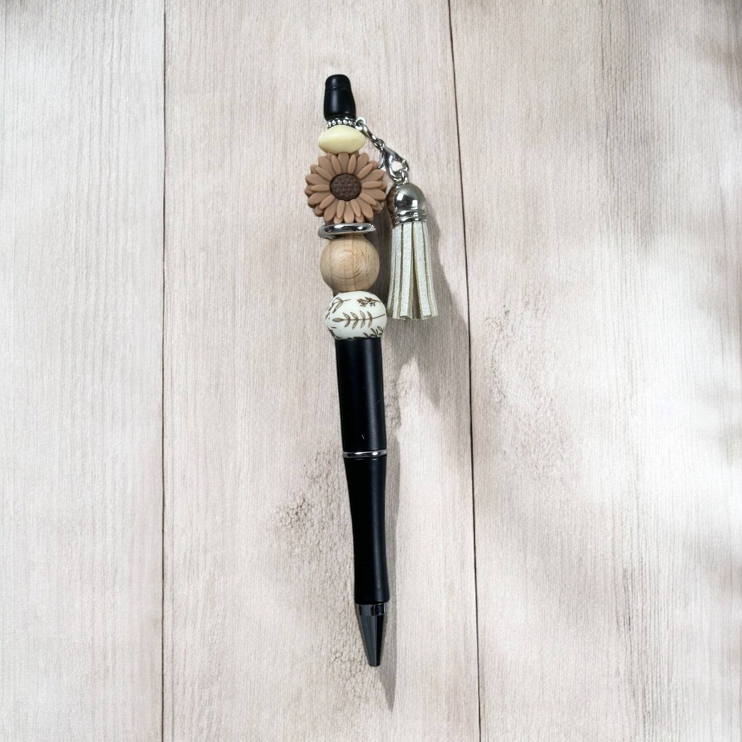 Boho Daisy Beaded Pen