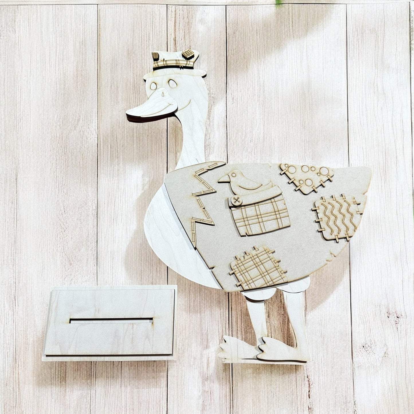 DIY Interchangeable Porch Goose Base