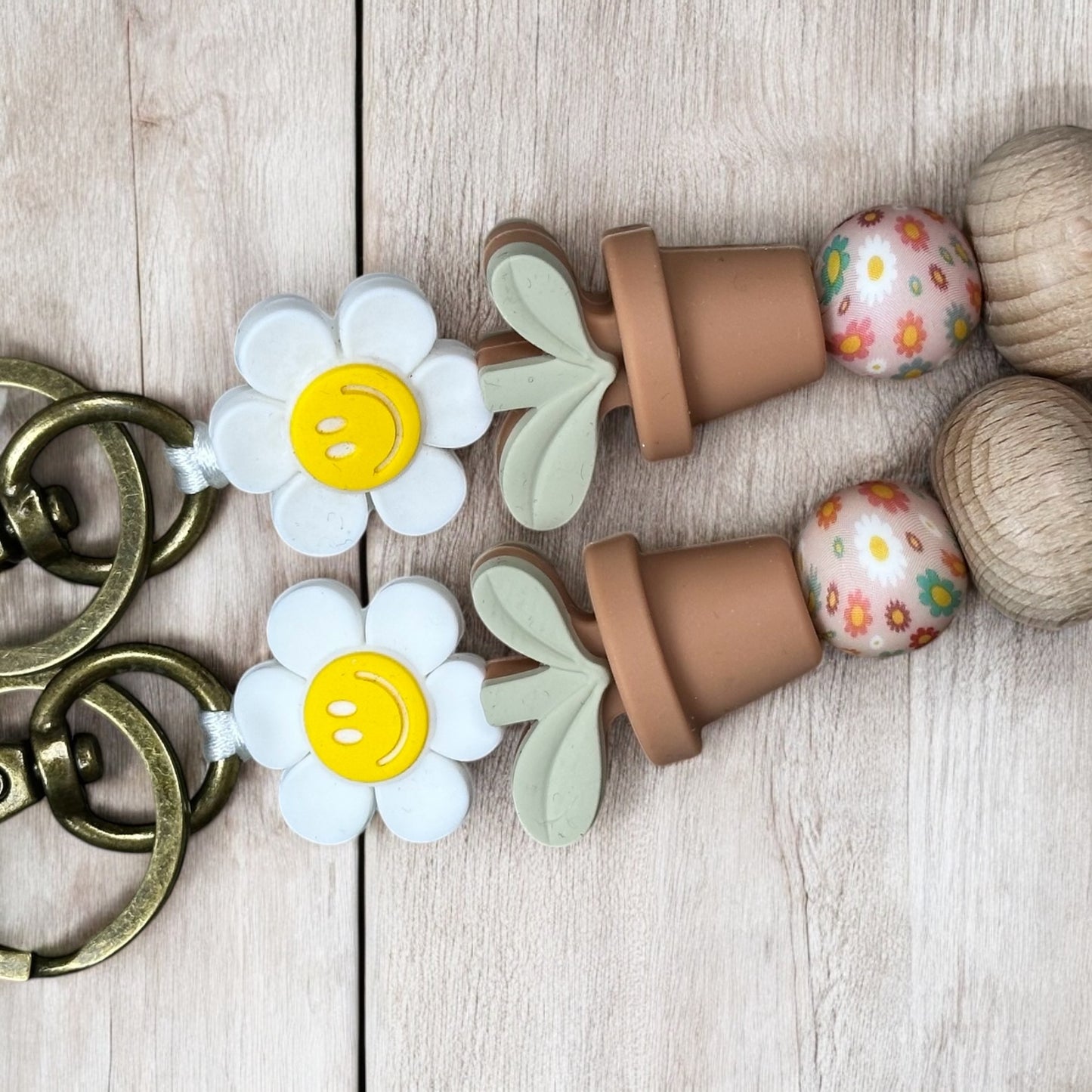 Happy Flower Keychain