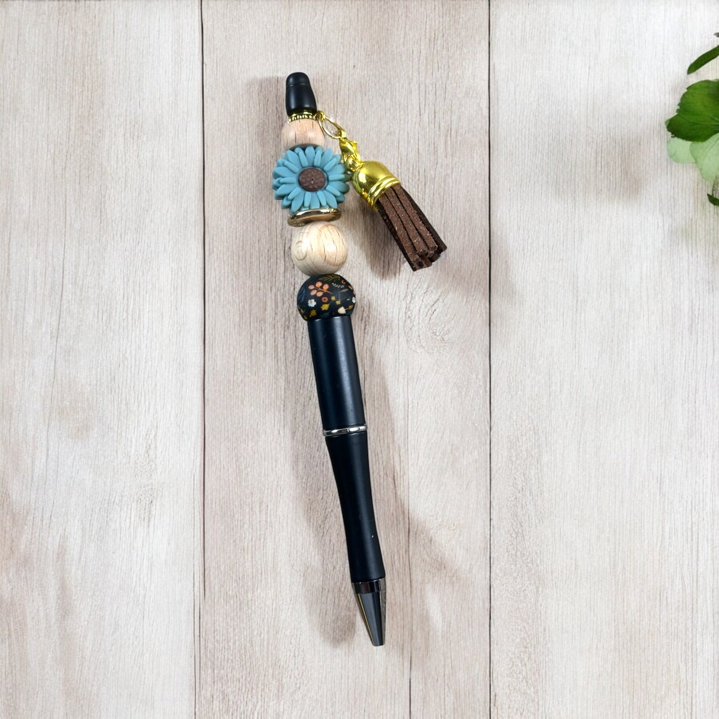 Boho Daisy Beaded Pen