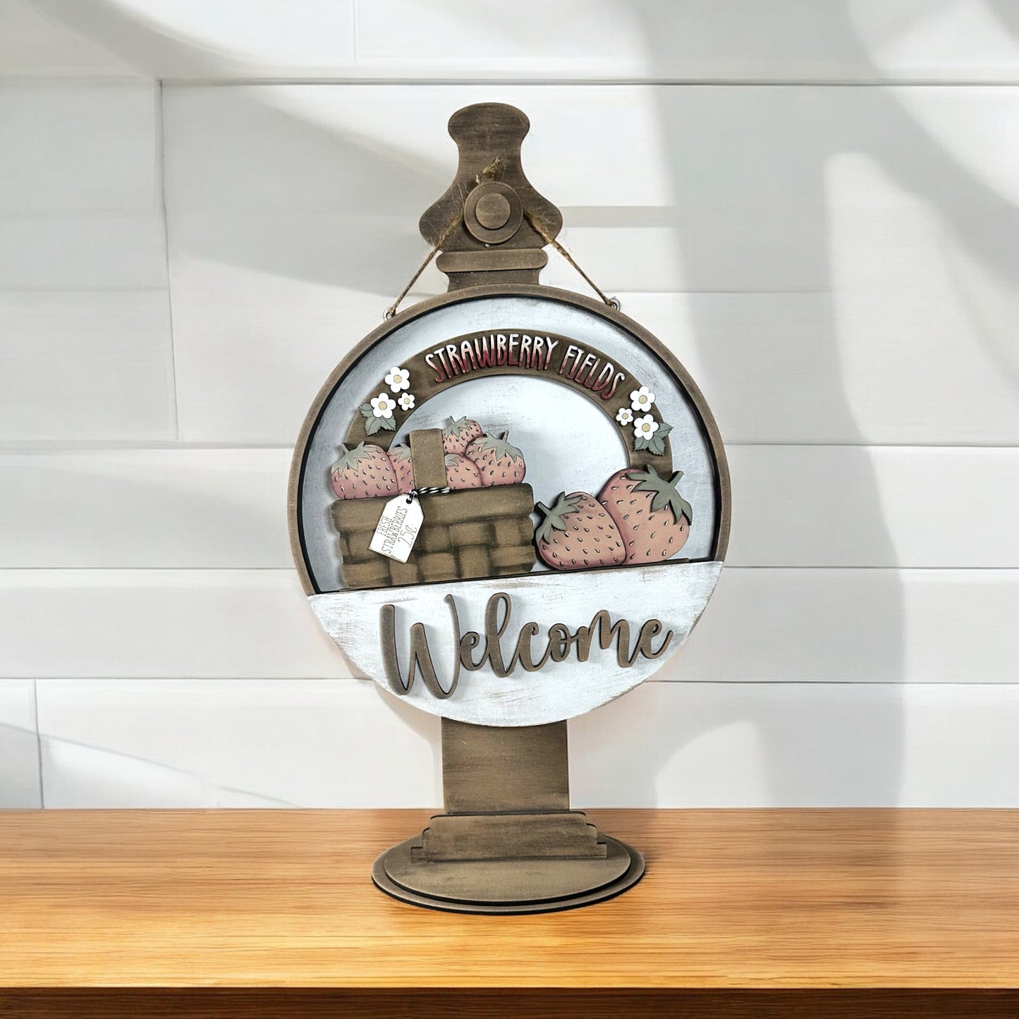 Round Interchangeable Welcome Sign