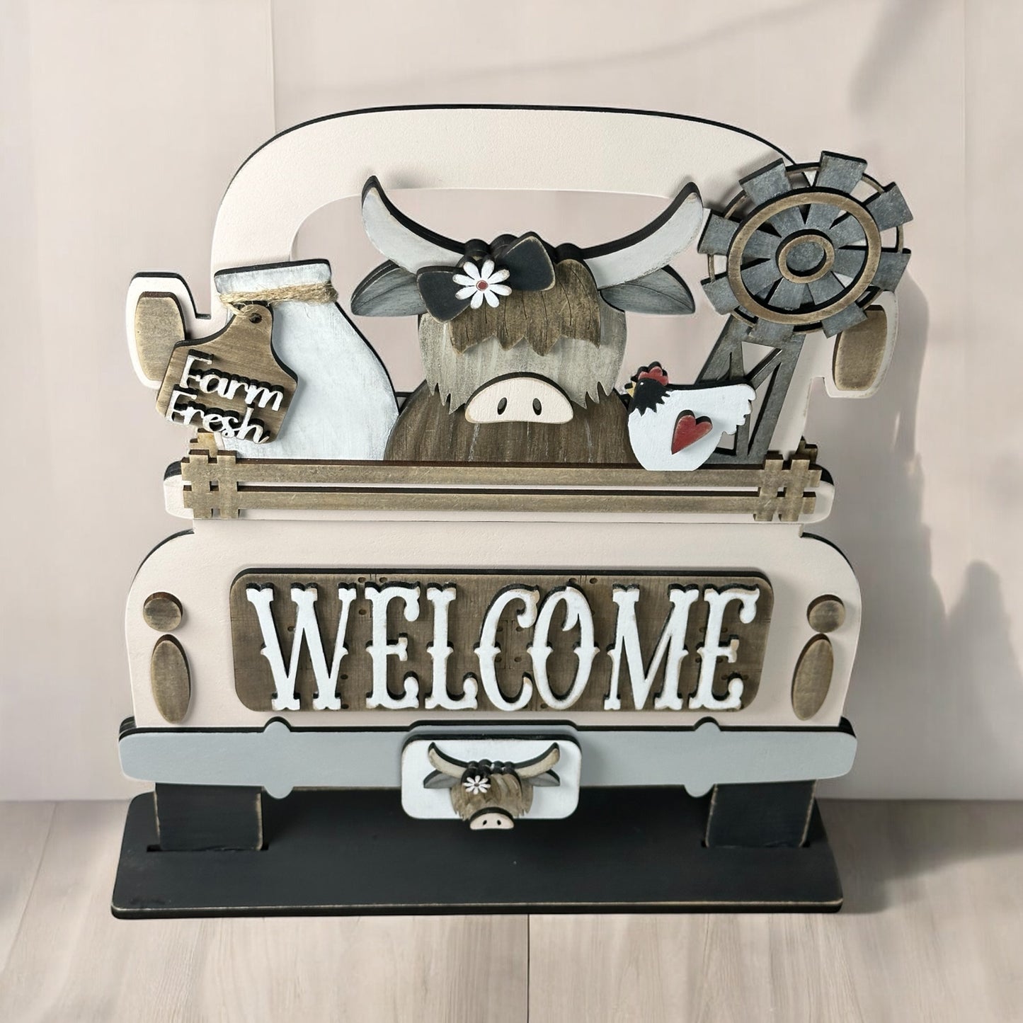 Rustic Truck Series Highland Cow Insert