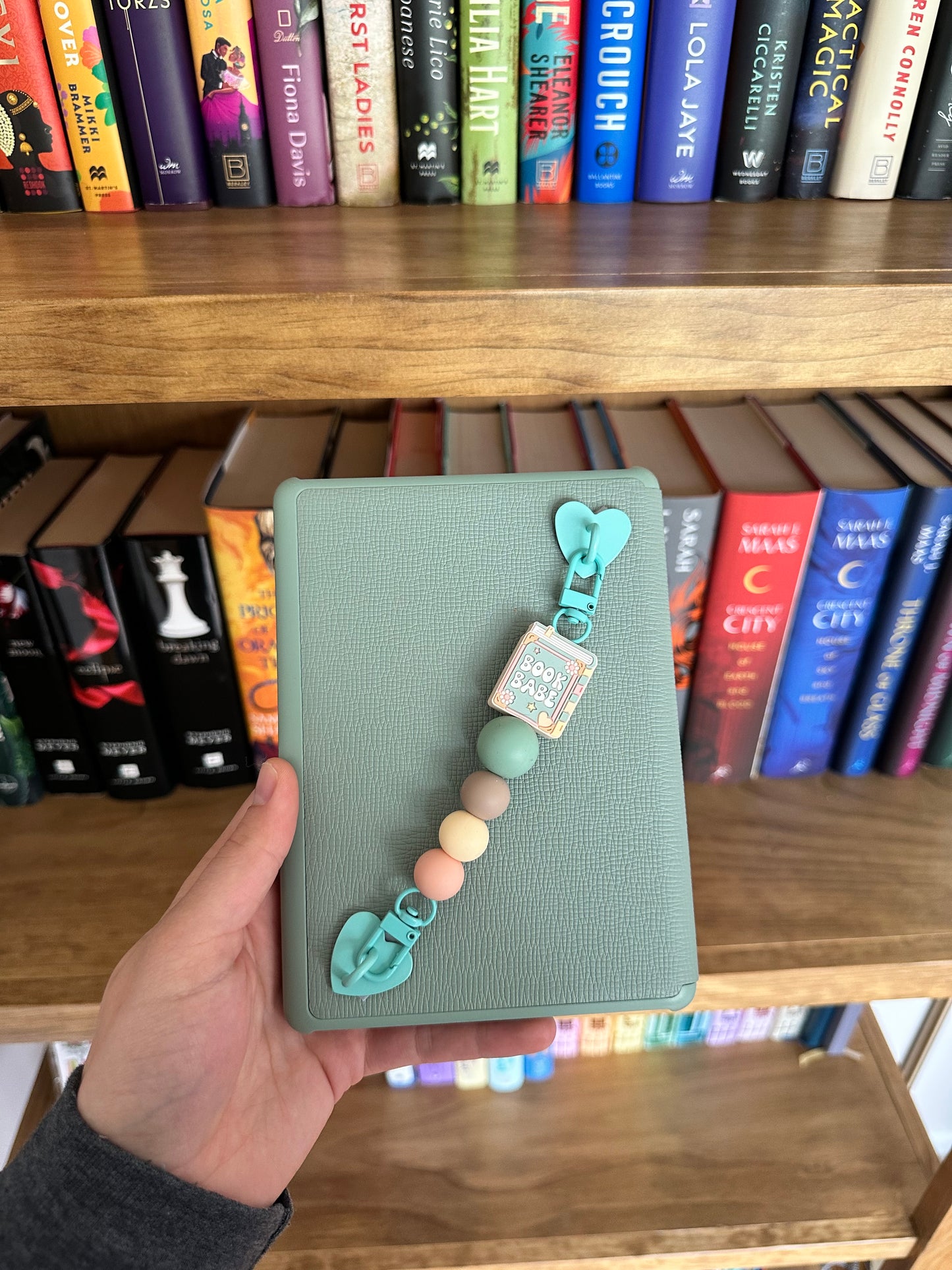 Blue Book Babe E-Reader Strap
