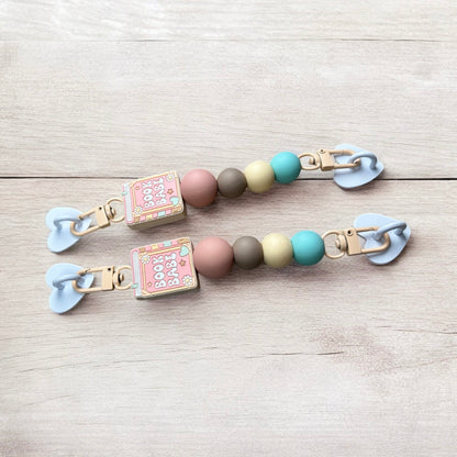 Pink Book Babe E-Reader Strap