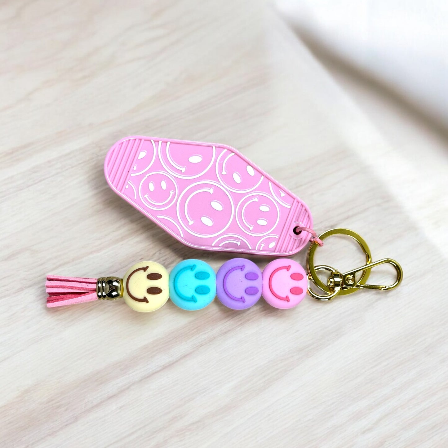 Smiley Faces Motel Keychain With Retro Beaded Charm