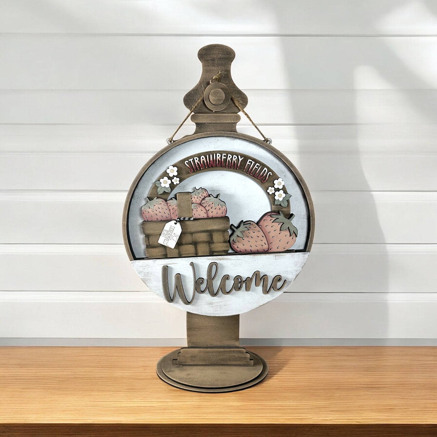 Round Interchangeable Welcome Sign