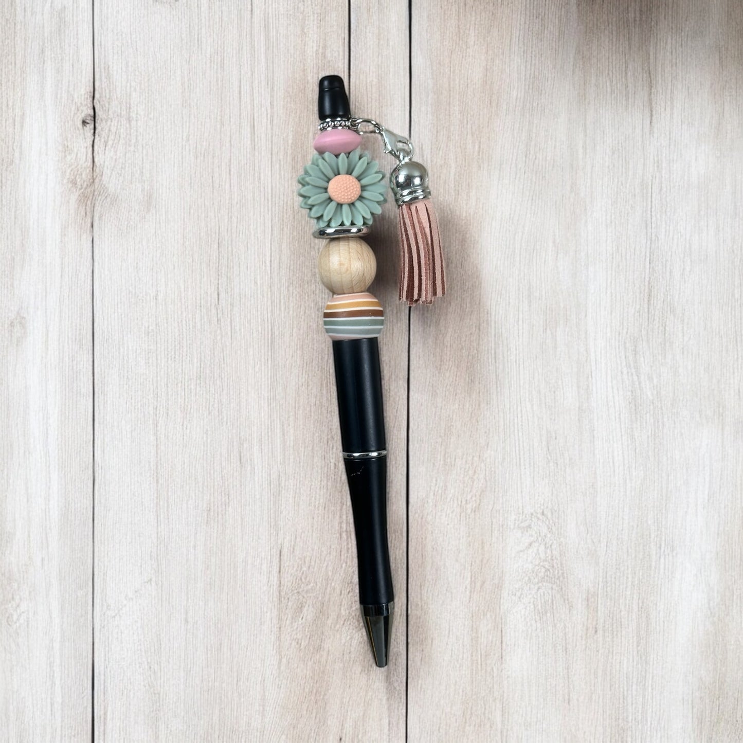 Boho Daisy Beaded Pen
