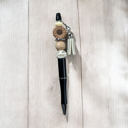 Boho Daisy Beaded Pen